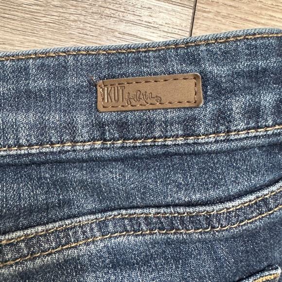 Kut from the Kloth Gidget Fray Short Dark Wash Size 8 - Picture 3 of 6